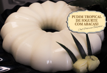 PUDIM TROPICAL DE IOGURTE COM ABACAXI