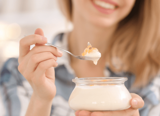 Benefícios do iogurte grego probiótico para a saúde